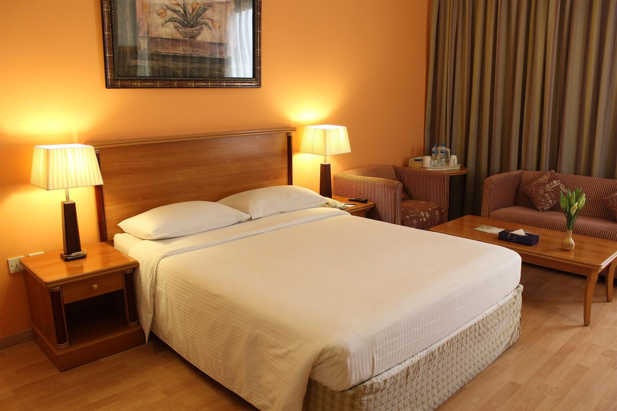 Le Royal Express Salmiya Hotel Kültér fotó
